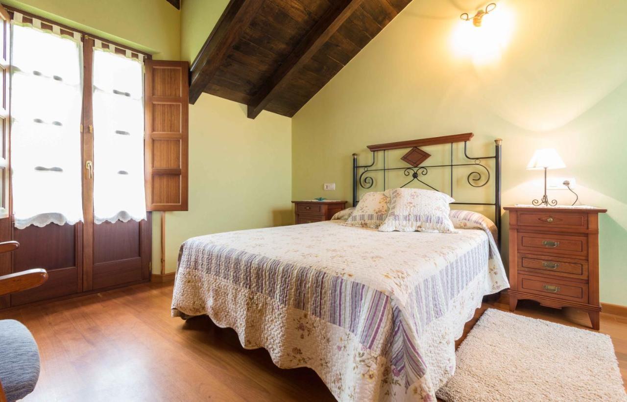 Apartamentos Castrovaselle Nº2 タピア・デ・カサリエゴ エクステリア 写真